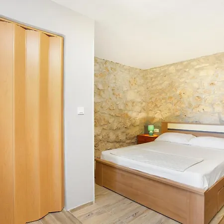 House With A Swimming Pool Razanj, - 17904 *